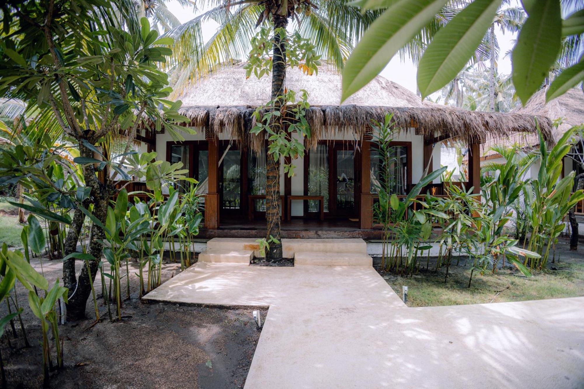 Island View Bar & Bungalow Гілі-Аїр Екстер'єр фото